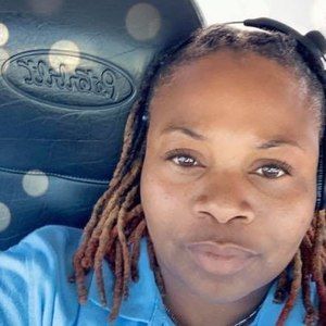 Meet your Posher, Sandy